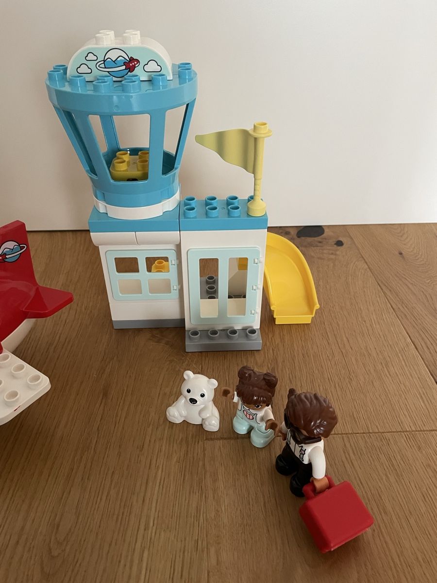 Lego Giocattoli: Lego Duplo 10961Flughafen mit Flugzeug – Usato da Hindelbank venduto da smb19 2