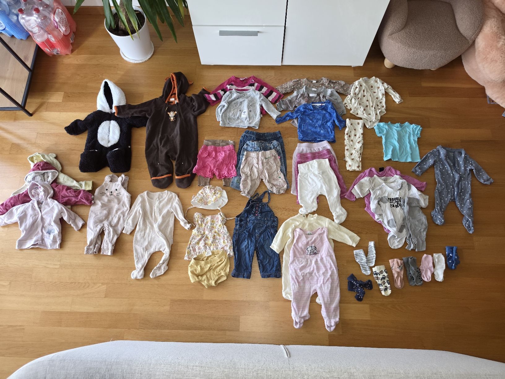 Lotti di vestiti: Babykleider Grösse 62 – Usato da Oberburg venduto da Flipper86
