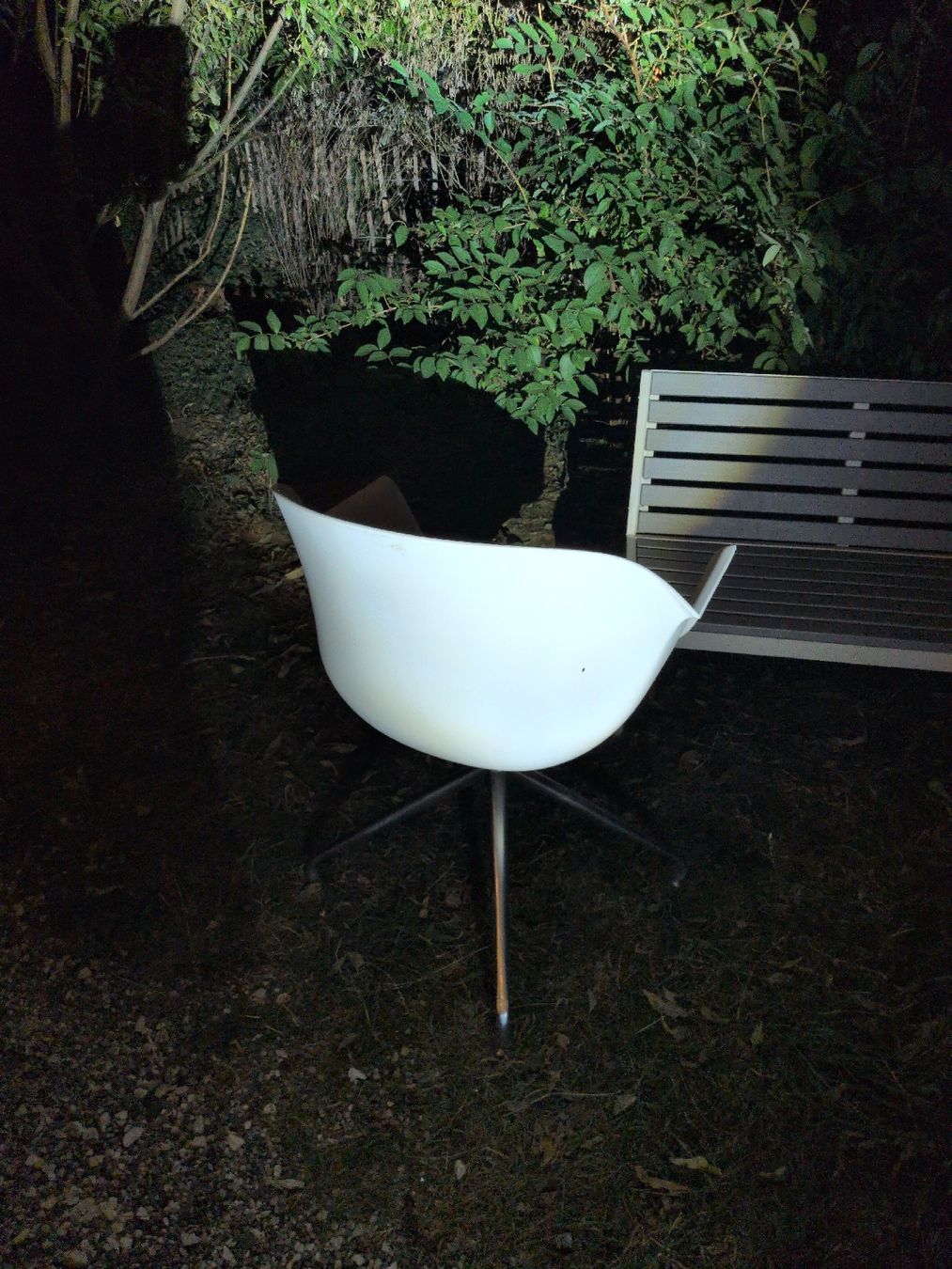 Stühle: Designerstuhl im Stil von EAMES – Gebraucht aus basel von sta.bile 1
