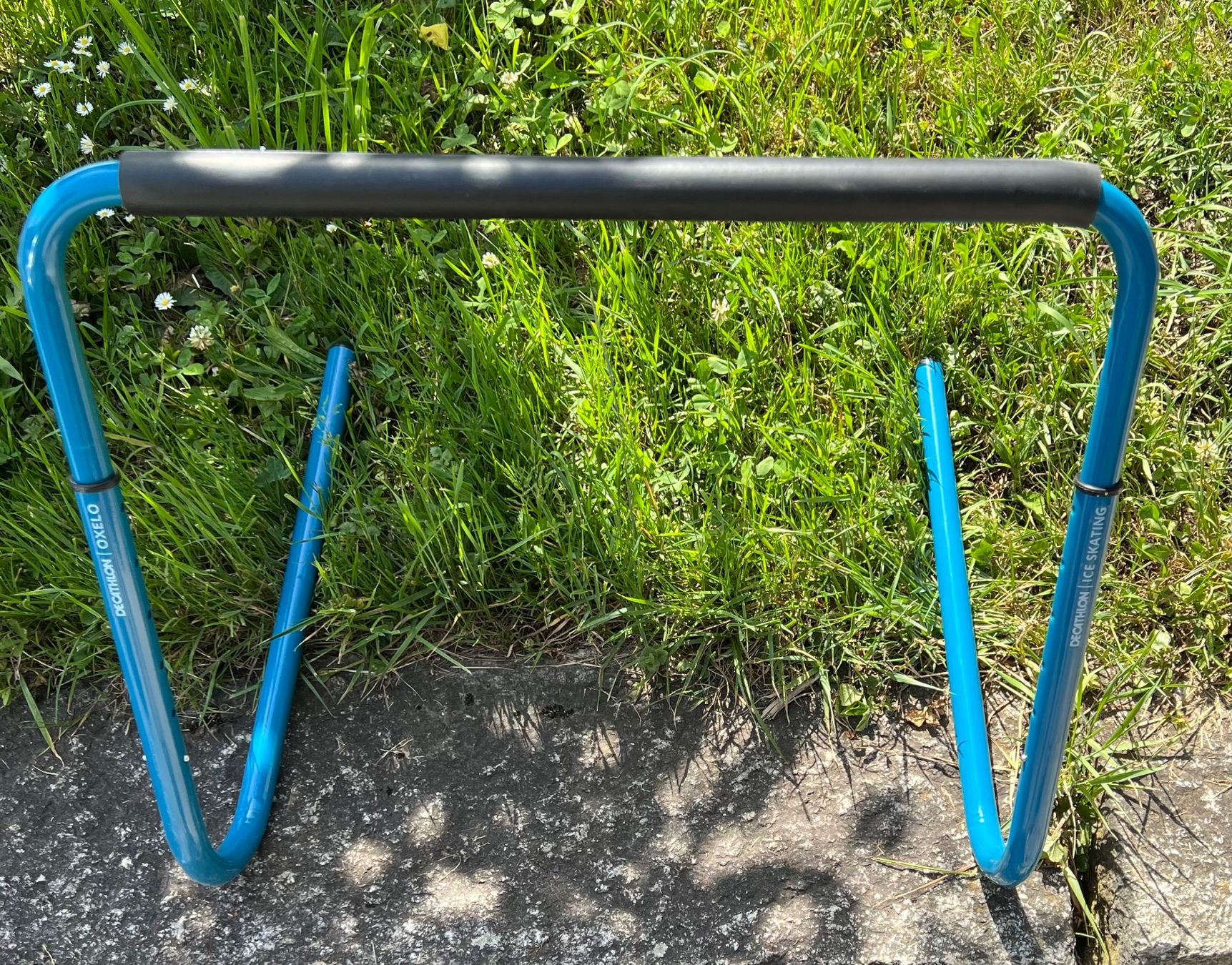 Decathlon Pattini da ghiaccio: OLEXO Decathlon Eislaufhilfe für Kinder – Usato da Rebstein venduto da keeljohnpirat