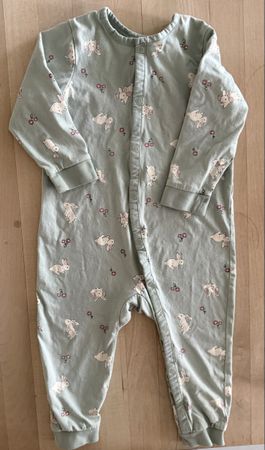 Strampler H&M Grösse 86 Kaninchenmotiv gut erhalten