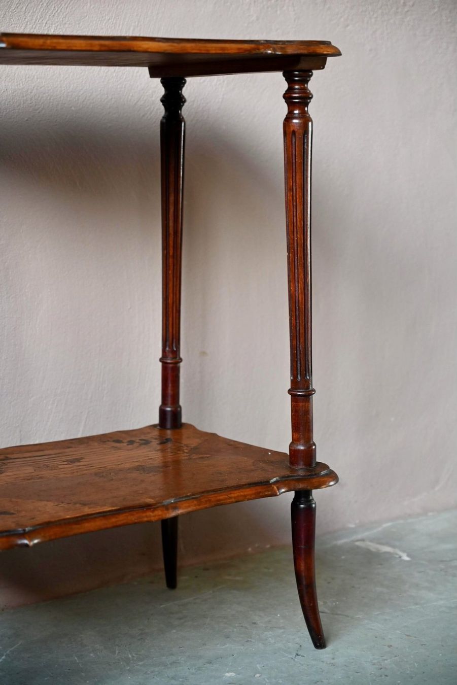 Tavoli: Desserte ancienne table à thé marquetée – Usato da COLMAR venduto da Sophiebellelurette 5