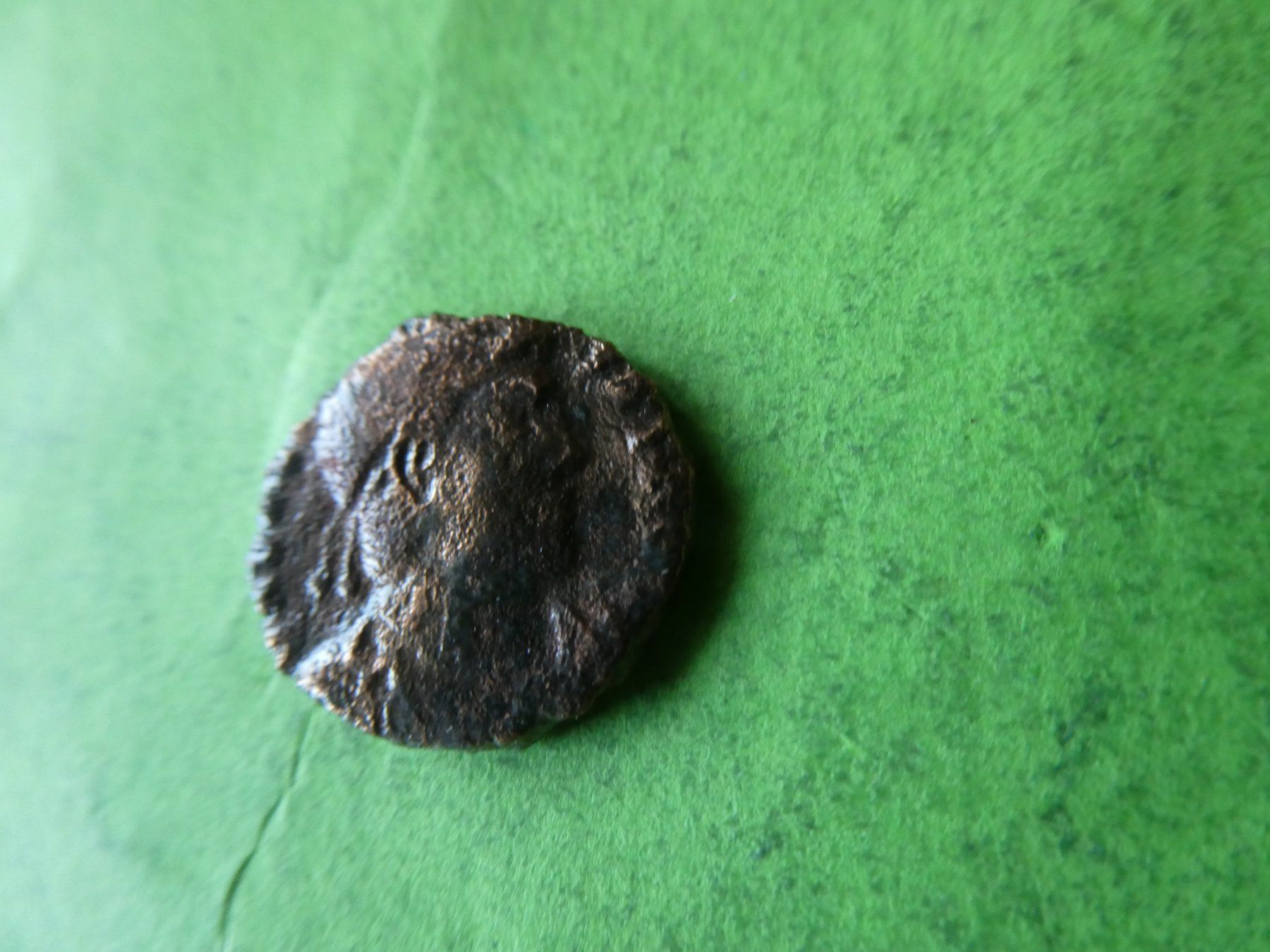 Tutti le monete: uralte Bronzemünze  17 mm     2.61 g – Usato da Hinterforst venduto da Rohusri 1