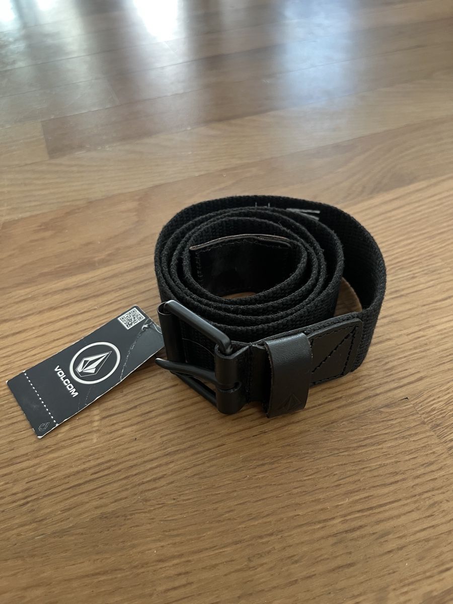 Cinture: NEU / Volcom Stoffgürtel /Gurt / schwarz /  L/XL – Nuovo e nell'imballaggio originale da Zürich venduto da Pestopasta