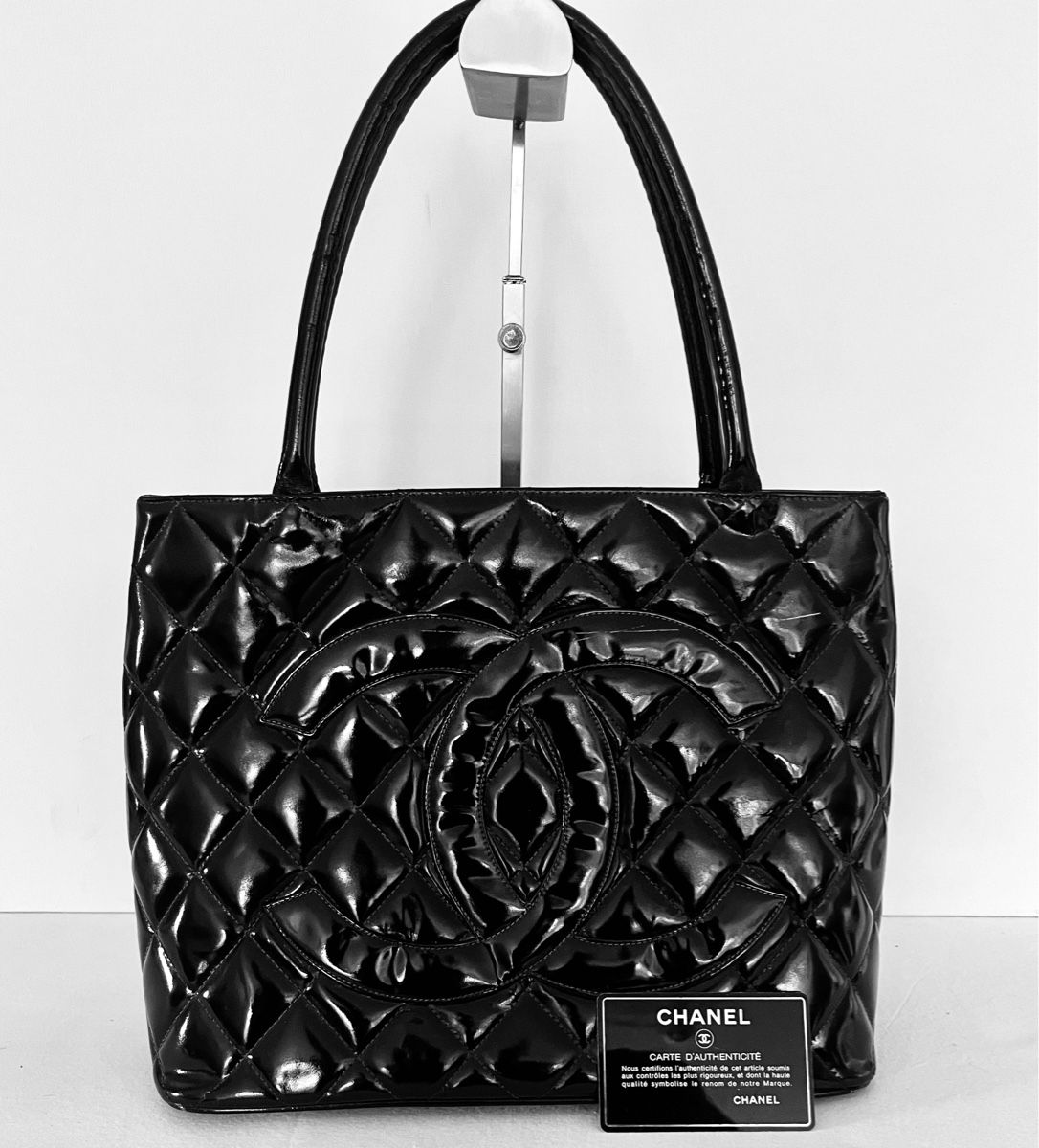 Chanel Borse da donna: Chanel Handtasche Lackleder schwarz – Usato da Basel venduto da marinaliane