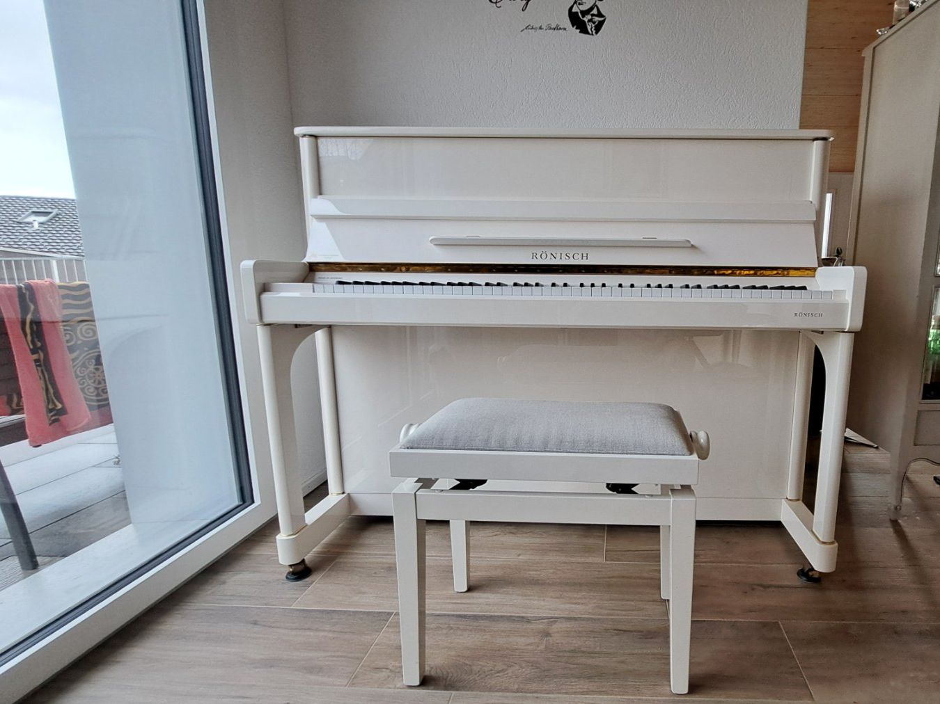 Strumenti musicali: Klavier – Usato da Ebertswil venduto da findwat