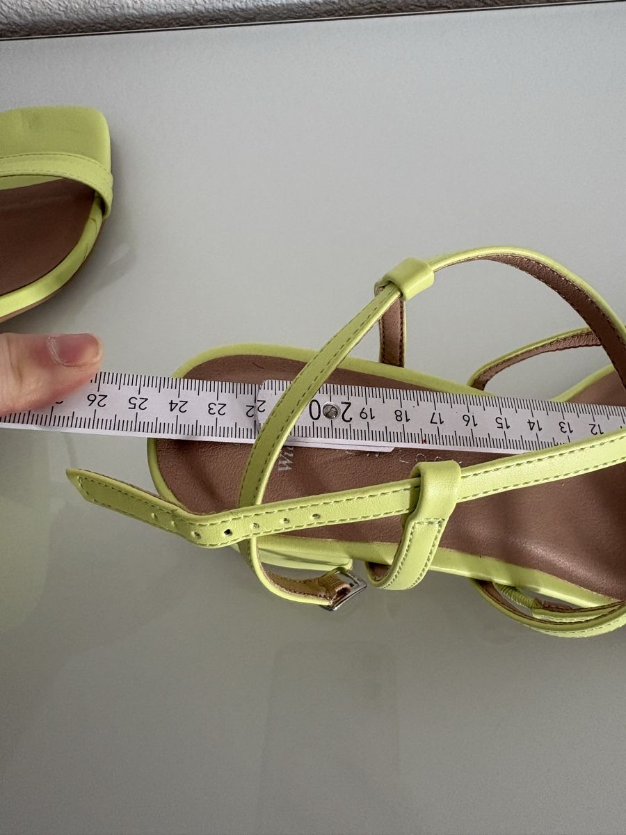 Scarpe da donna: Sandalen – Nuovo (secondo la descrizione) da Bülach venduto da kittygismo 3