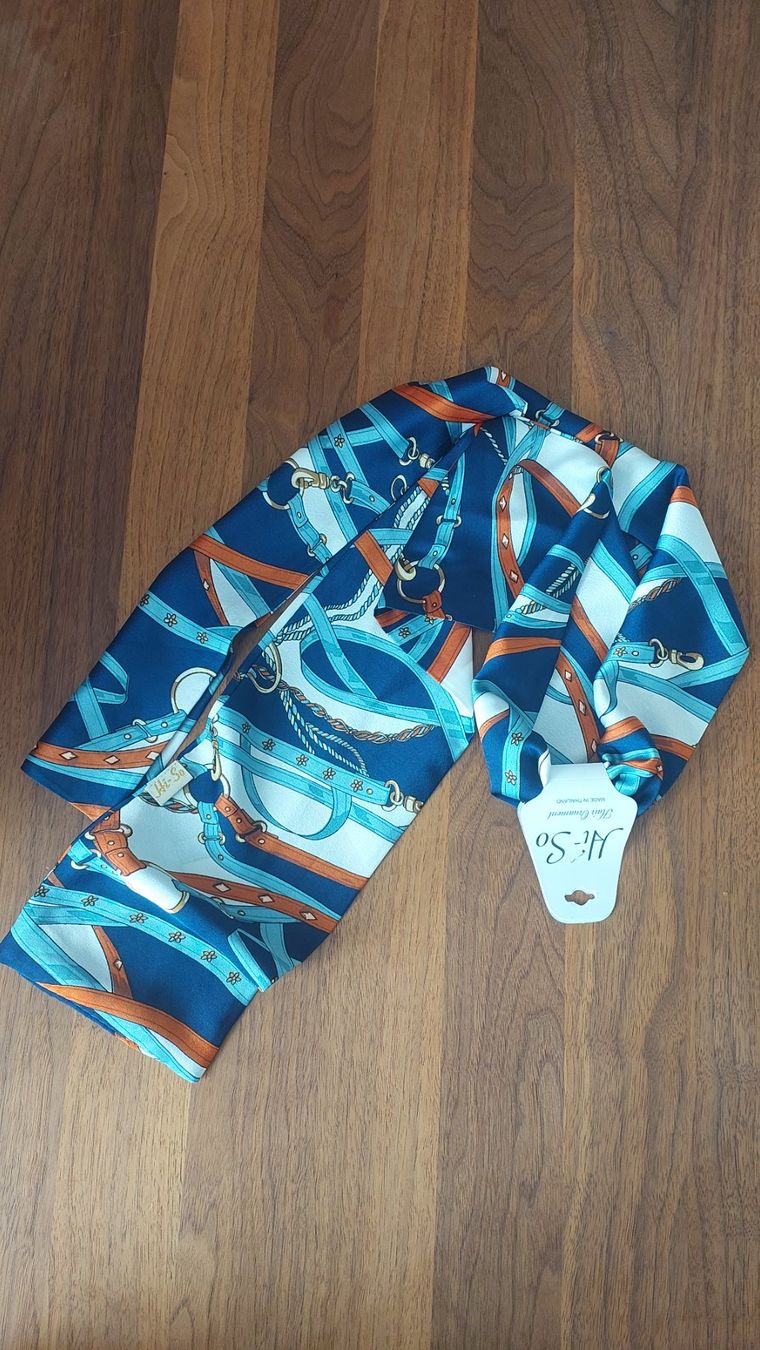 Foulard & Sciarpe: Twilly - Seidenschal - NEU – Nuovo e nell'imballaggio originale da Hittnau venduto da Razorback_1971 1