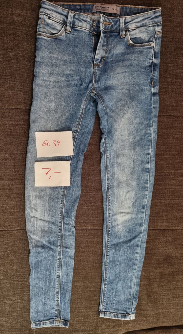 C&A Pantaloni: Mädchenjeans Gr. 34, Short, Skinny – Usato da Oberrüti venduto da Nicki_Like