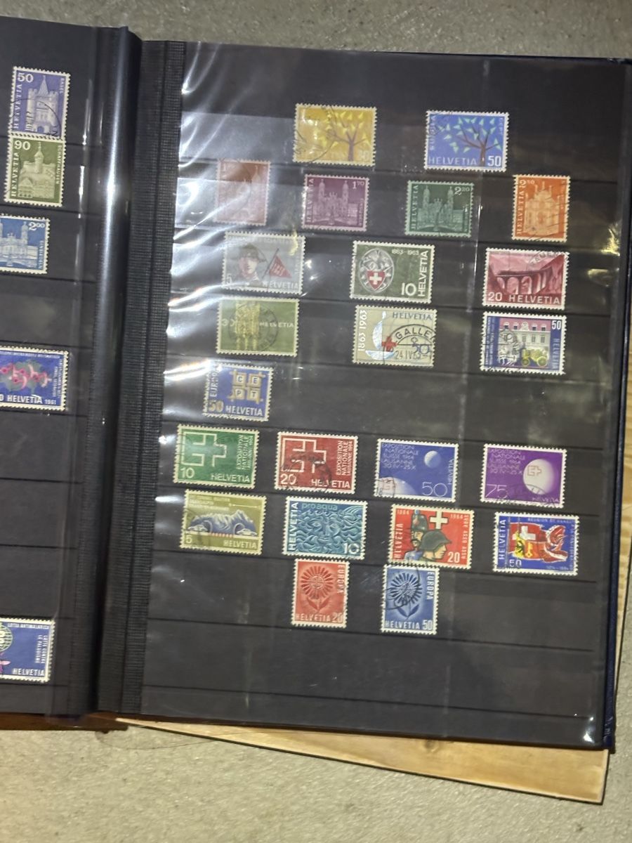 Album: Schweizer Briefmarken Sammlung, Album inklusive Zumstein – Usato da Dietikon venduto da PokemonSwissSpotify 5