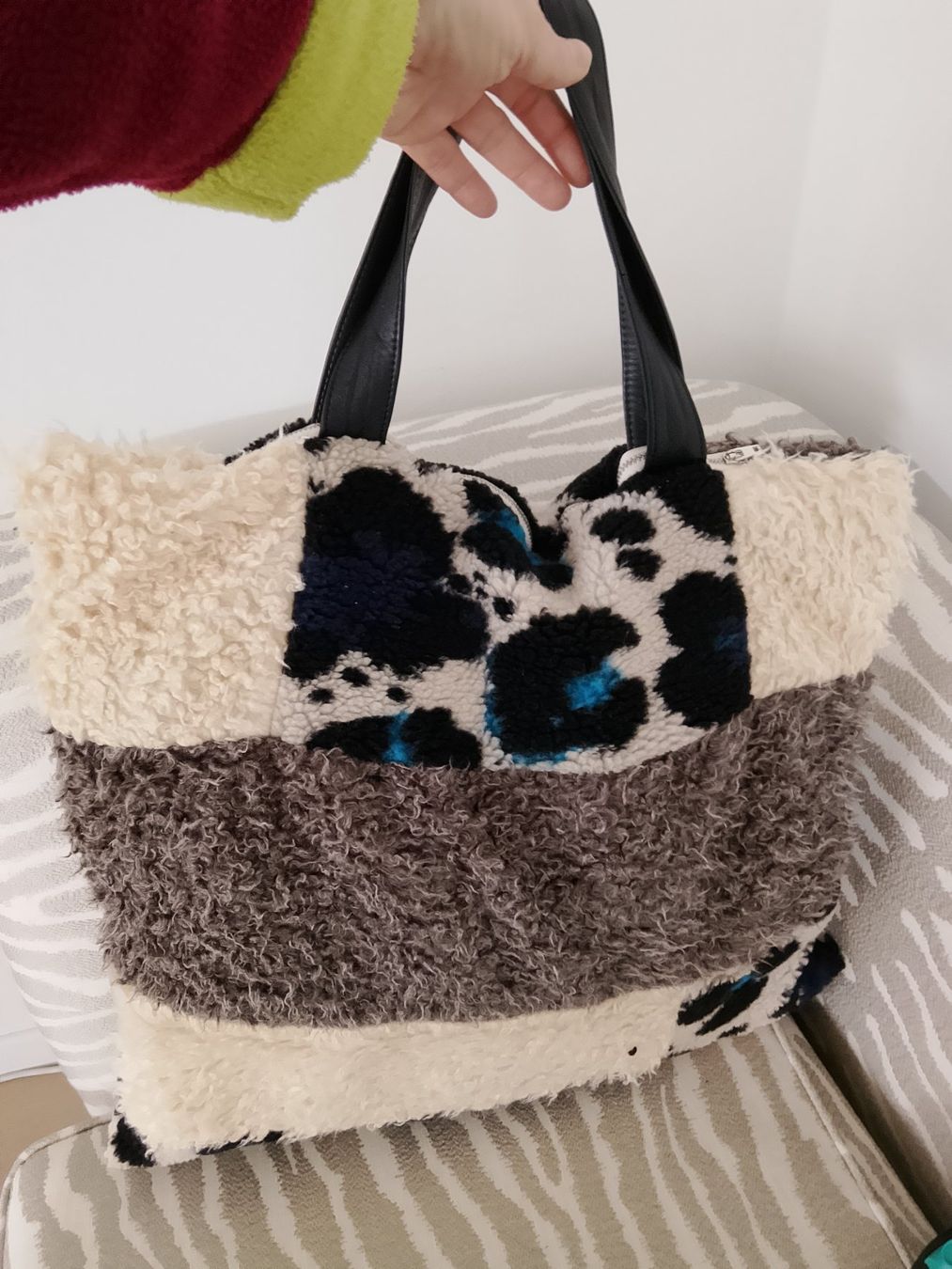 Taschen für Damen: Tasche Patchwork Optik Kunstfell . Neu – Neu (gemäss Beschreibung) aus Bellikon von MellonCollieMitTwint 2