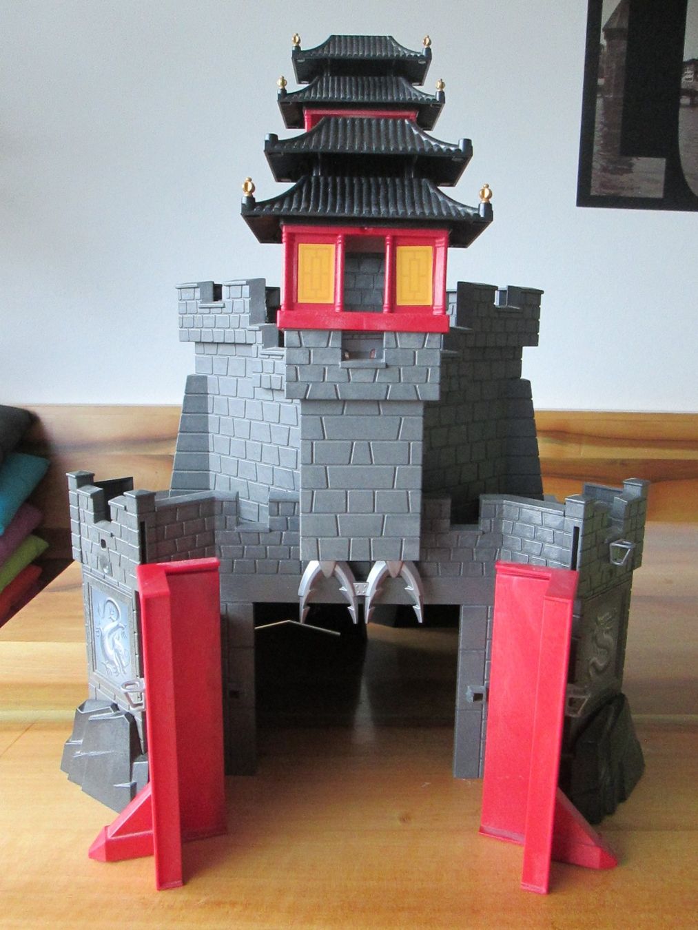 Playmobil Spielzeuge: Drachenburg Playmobil – Gebraucht aus St. Niklausen LU von Kamelo 1