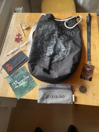 In Extremo Seesack mit VIP Package Burgentour 2024