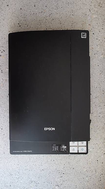 Epson Scanner: Scanner Epson Perfection V300 Photo – Gebraucht aus Lausanne von pie_n2mq