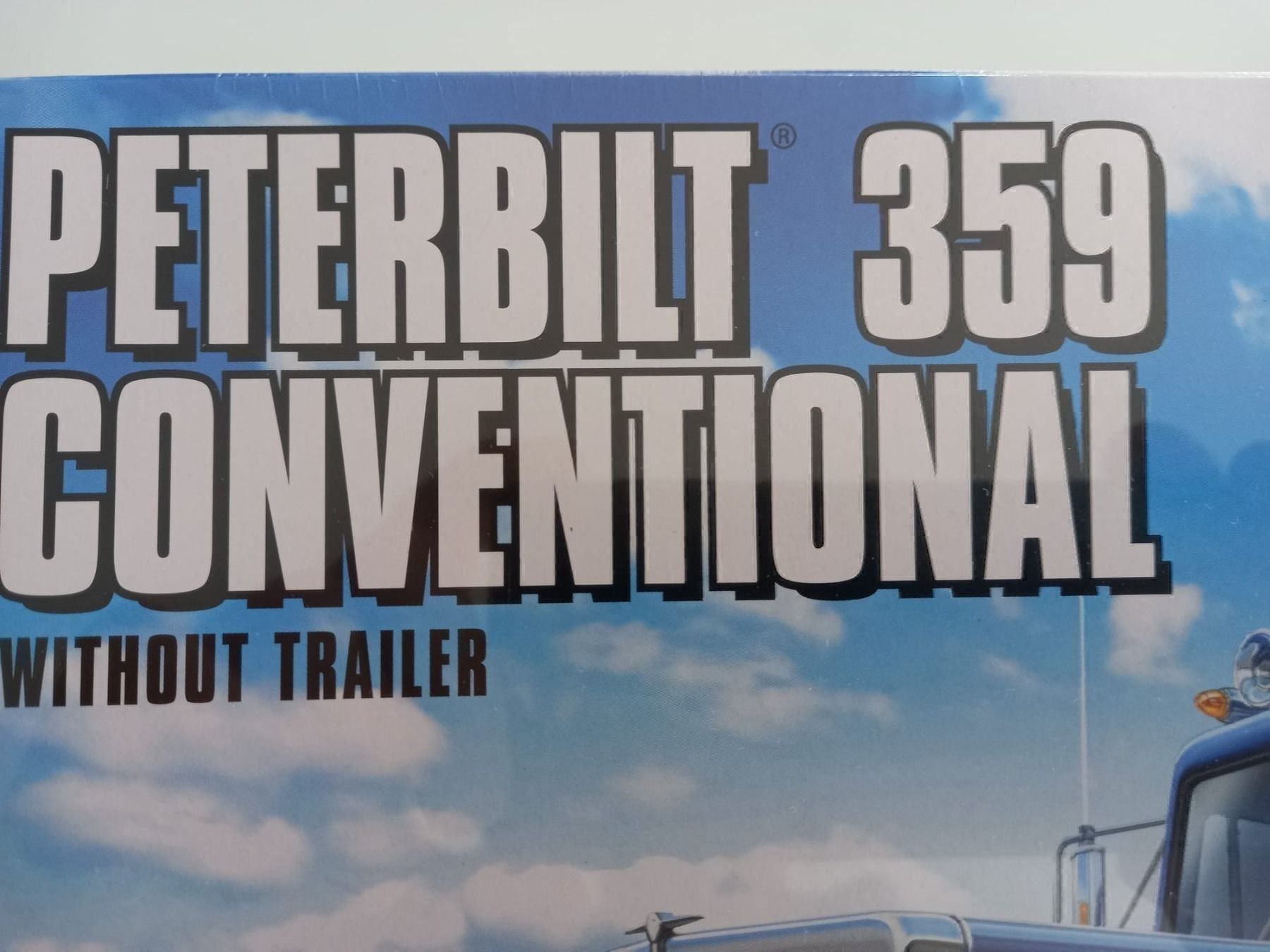 Italeri Modellbausätze & Standmodelle: Revell Peterbilt 359 Conventional Truck – Neu und originalverpackt aus Au (SG) von mavi4114 1