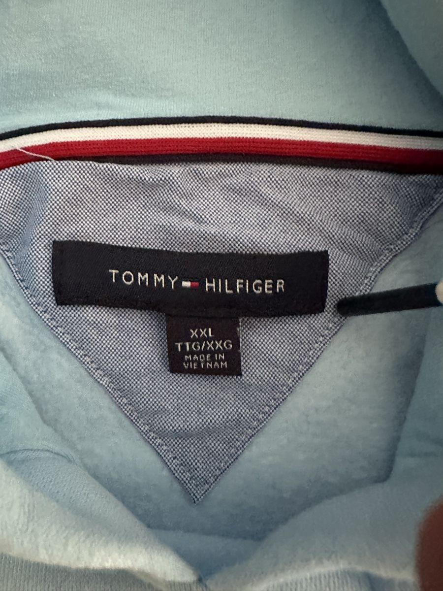Tommy Hilfiger Pulls & Sweat-shirts: Pullover mit Kapuze Tommy Hilfiger XXL – D'occasion à Buchs AG par Knurps01 1