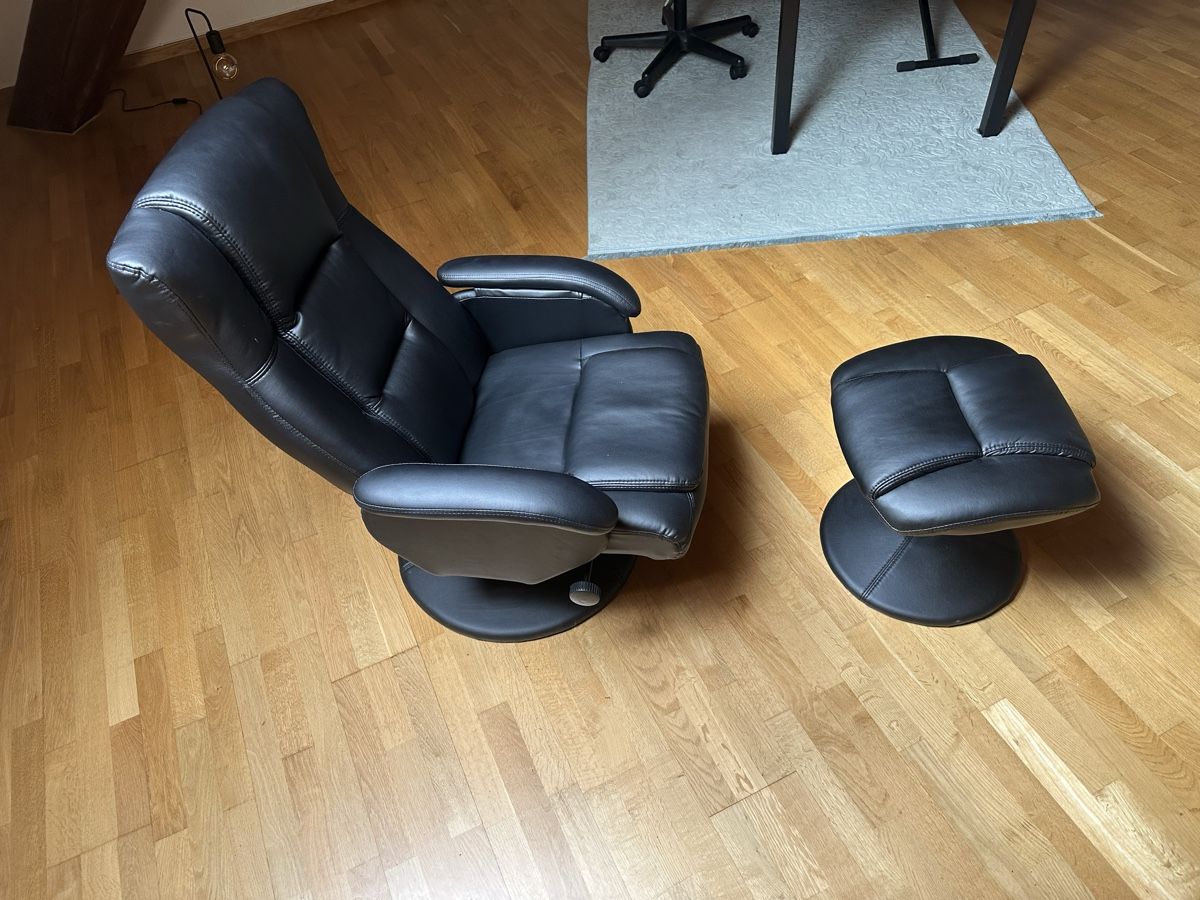 Fauteuils: Sessel mit Hocker – D'occasion à Biberstein par Koala1995 9