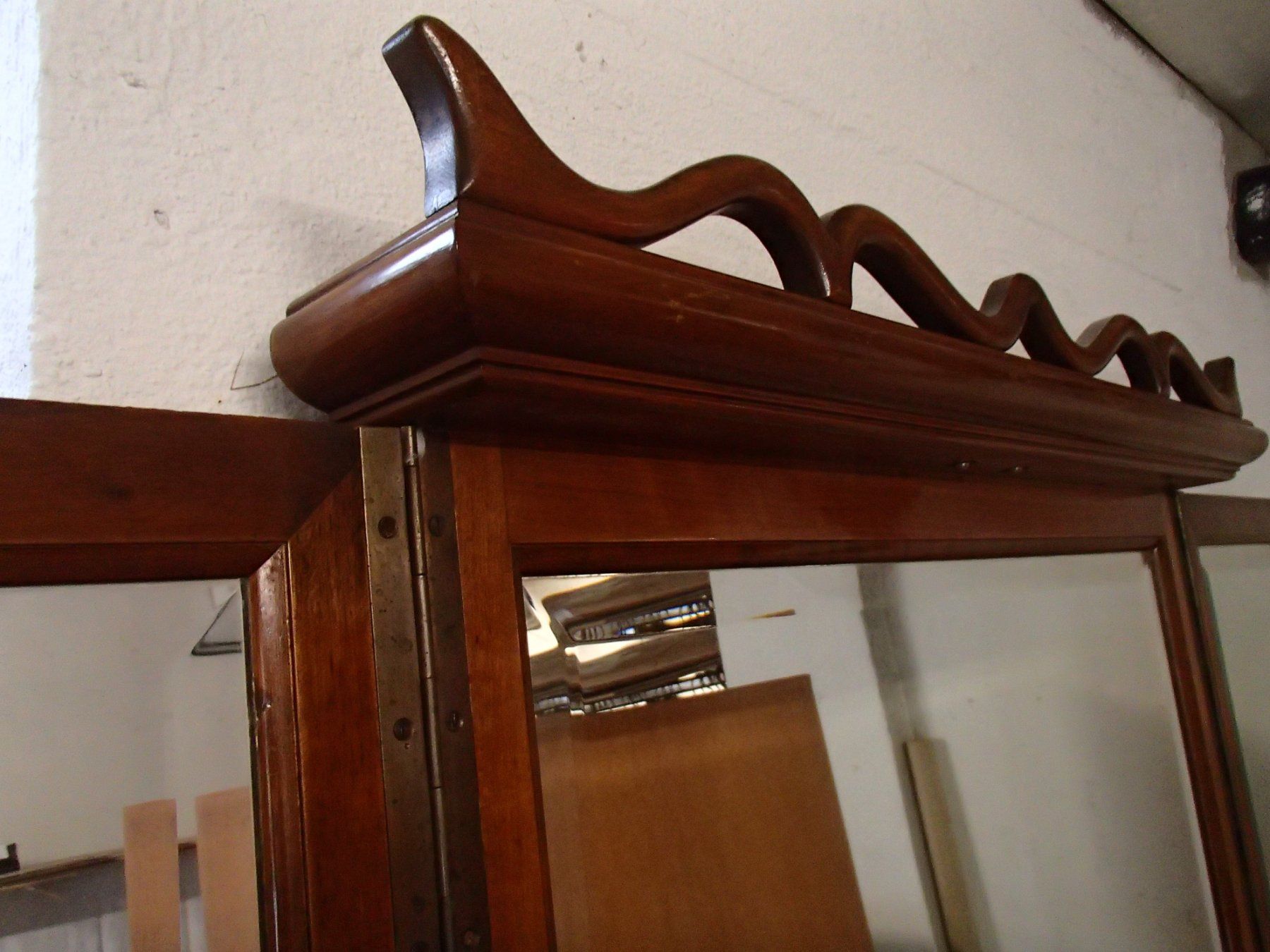 Specchi: Wandspiegel Triptichon Nussbaum Jugendstil – Usato da Schöfflisdorf venduto da pullux 6