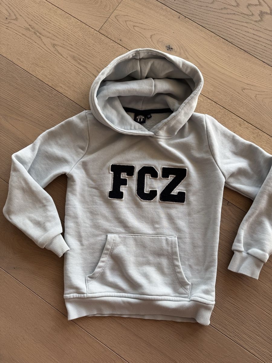 FCZ Maglioni & Felpe: Kinderpulli FCZ – Usato da Volketswil venduto da Aboa