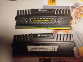 Mémoire RAM Corsair Vengeance 16GB DDR3 occasion