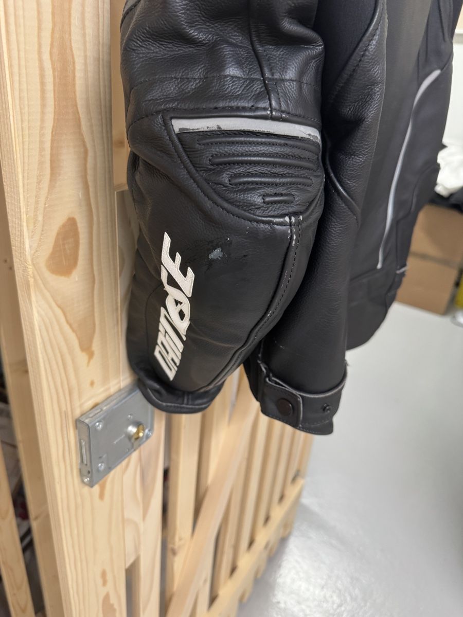 Dainese Lotti di vestiti: Dainese 2- Teiler Lederjacke & Hosen – Usato da Cham venduto da Resch_96 3