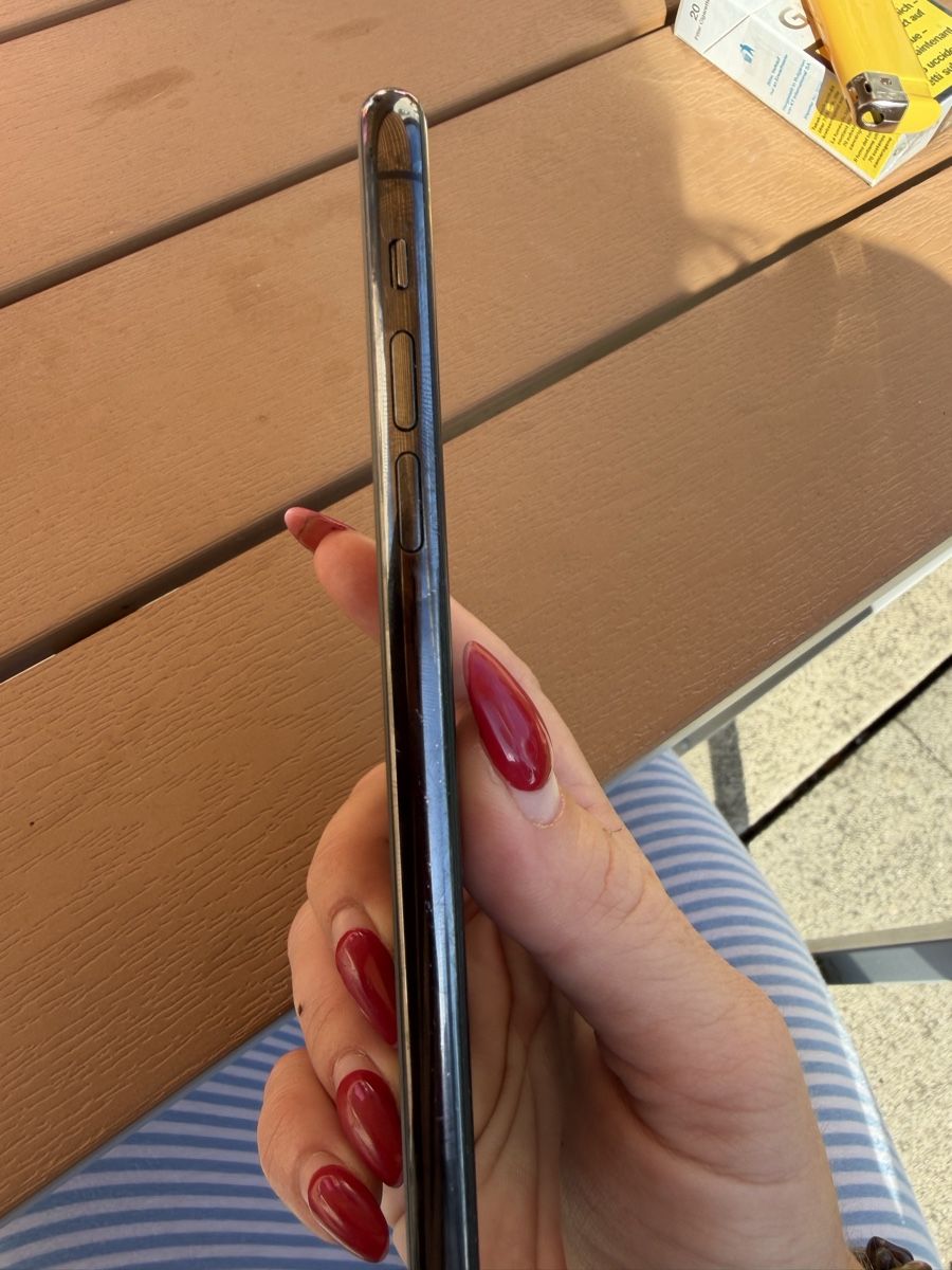 Apple Handys / Smartphones: Iphone 11 pro Max  – Gebraucht aus Romanshorn von Honeyloops-1993 2