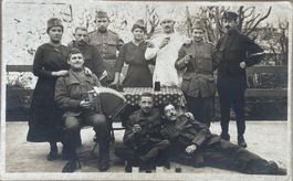 Fotokarte J. Bärtsch, Mels, Militär, Handorgel, Koch