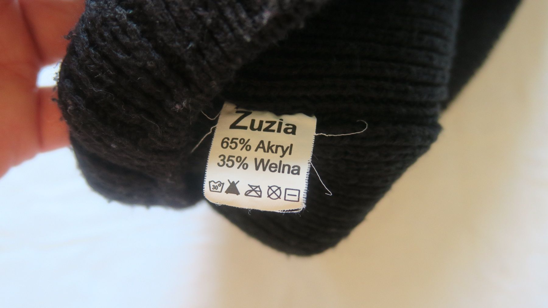 Copricapi, berretti & cappellini: Wintermütze Unisex – Usato da Davos Platz venduto da Infinity795 1