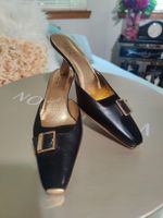 New Authentic Gold Buckel Gucci heels 9US
