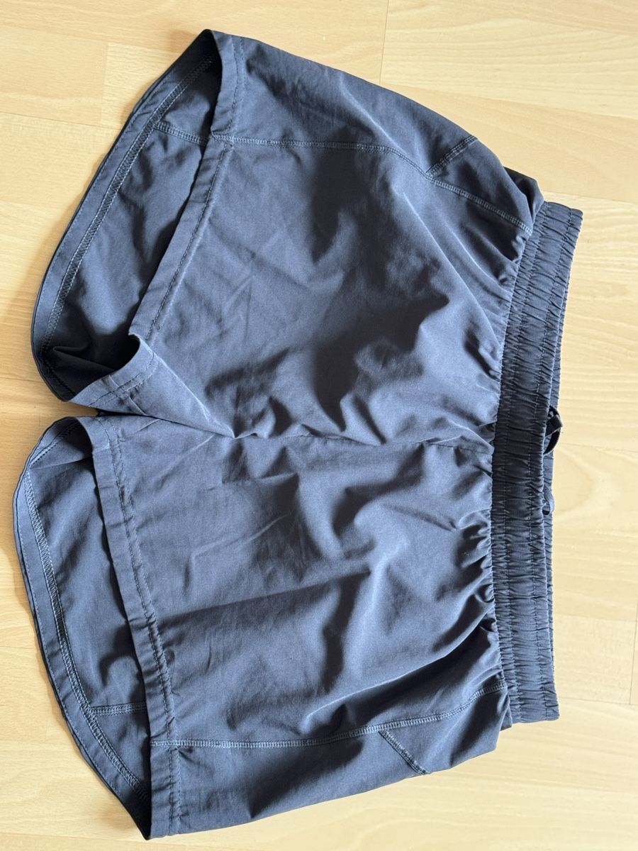 Pantaloni: Shorts Grösse M – Nuovo (secondo la descrizione) da Zürich venduto da chr_lgh5 1