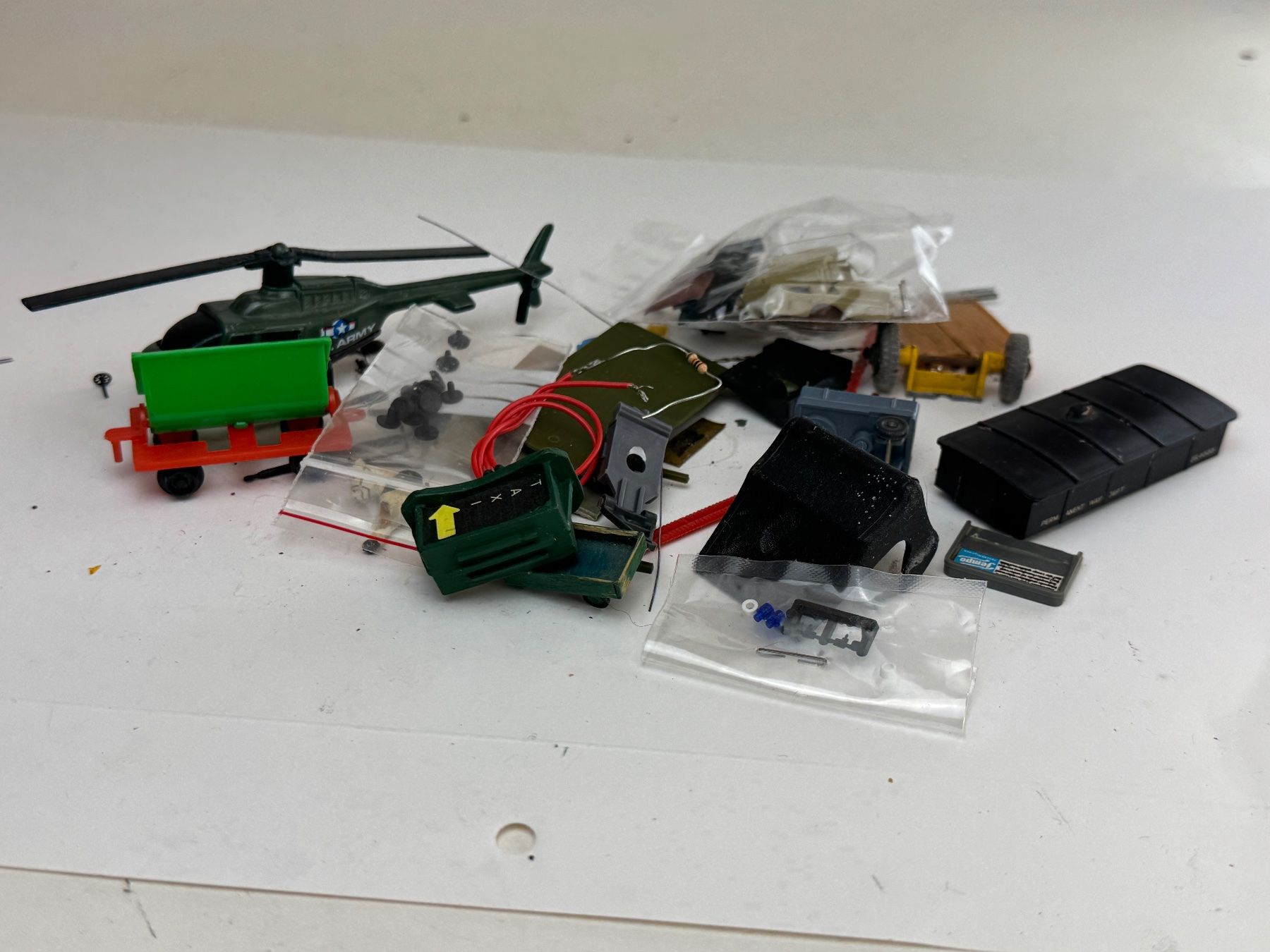 Modellini d'auto: GB5- Reste Eisenbahn Heli und anderes – Usato da Elm venduto da Wikmtz 1