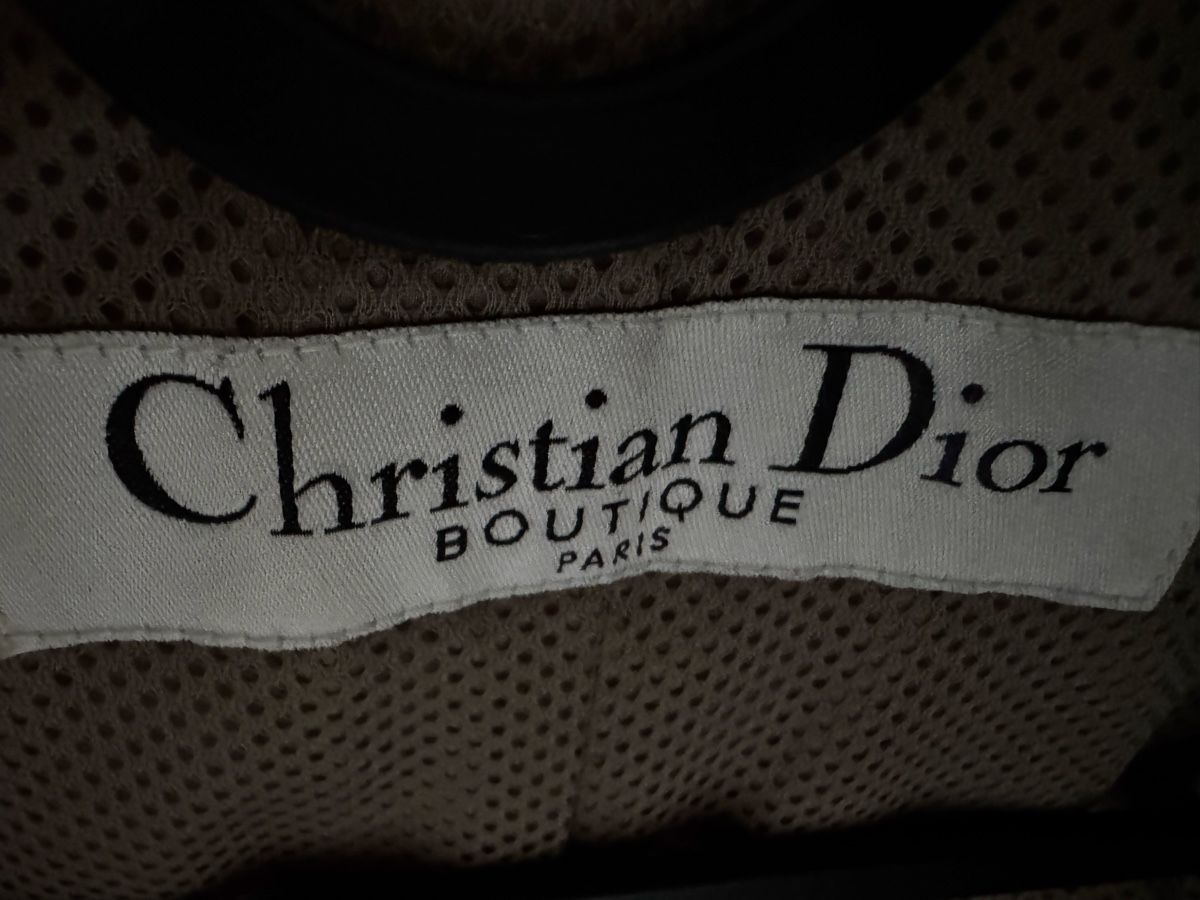 Dior Giacche: Veste daim beige Christian Dior  – Nuovo (secondo la descrizione) da Mont-sur-Rolle venduto da 68b_2ctd 3