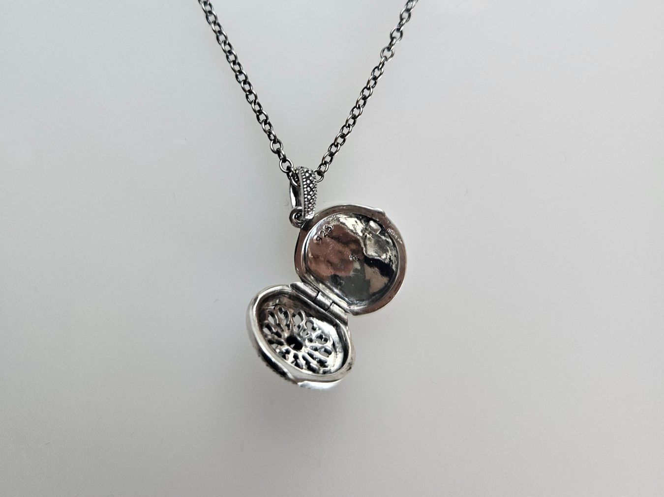 Catenine: Silber Kette mit aufklappbarem Anhänger mit Onyx – Nuovo (secondo la descrizione) da Winterthur venduto da ste_tcx5 1