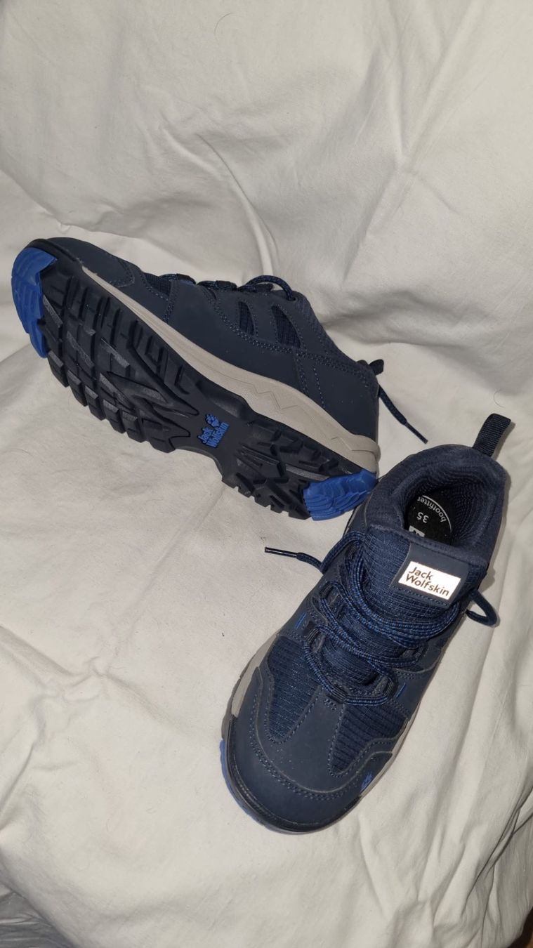Jack Wolfskin Scarpe per ragazzi: Jack Wolfskin, Wanderschuh, Gr. 35, neu – Nuovo e nell'imballaggio originale da Amriswil venduto da ALETAL 1