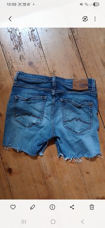 Jeansshorts Grösse 32  Used Look Zustand Gut