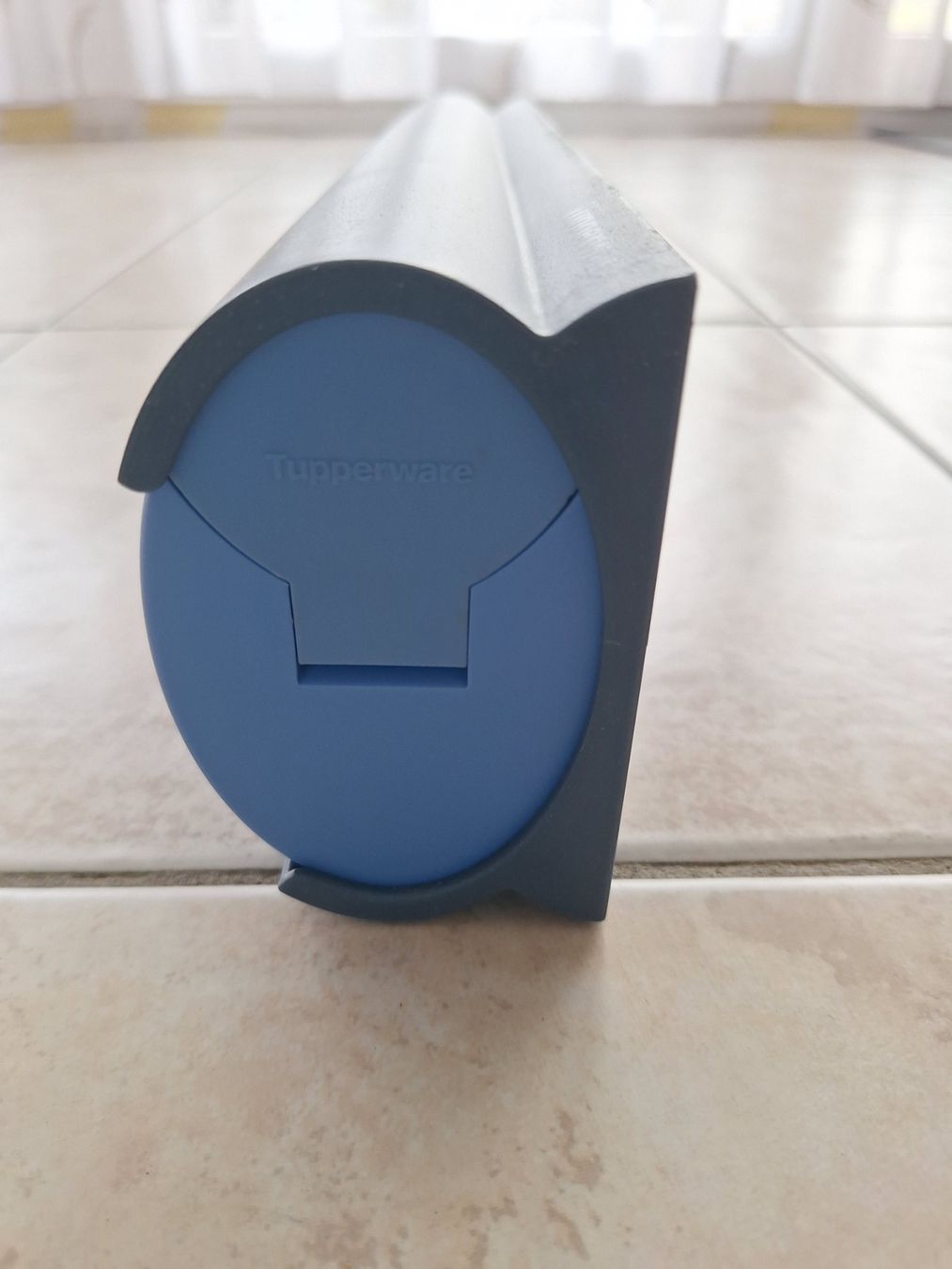 Scaffali: Tupperware Gewürzregal blau mit Behälter – Usato da Starrkirch-Wil venduto da Mambostar 4