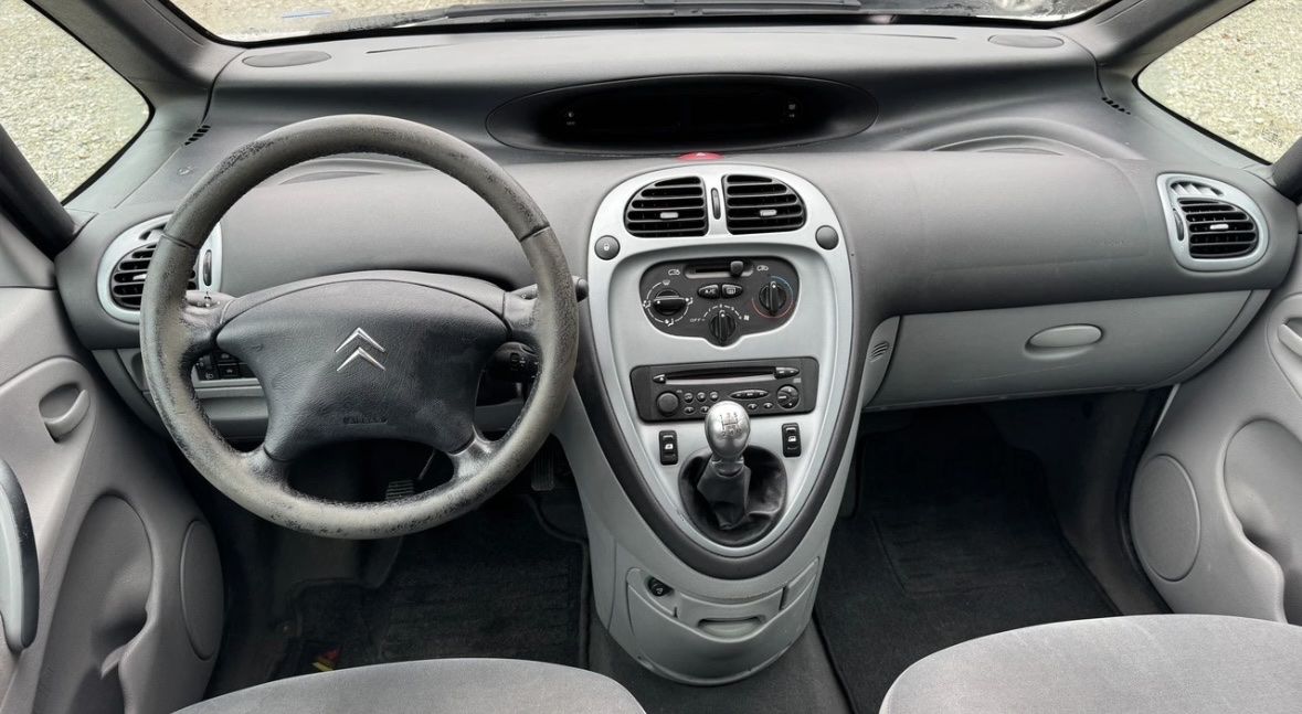 Citroën Automobili: CITROEN Xsara Picasso 1.6i – Usato da Bad Zurzach venduto da Nur.K 9