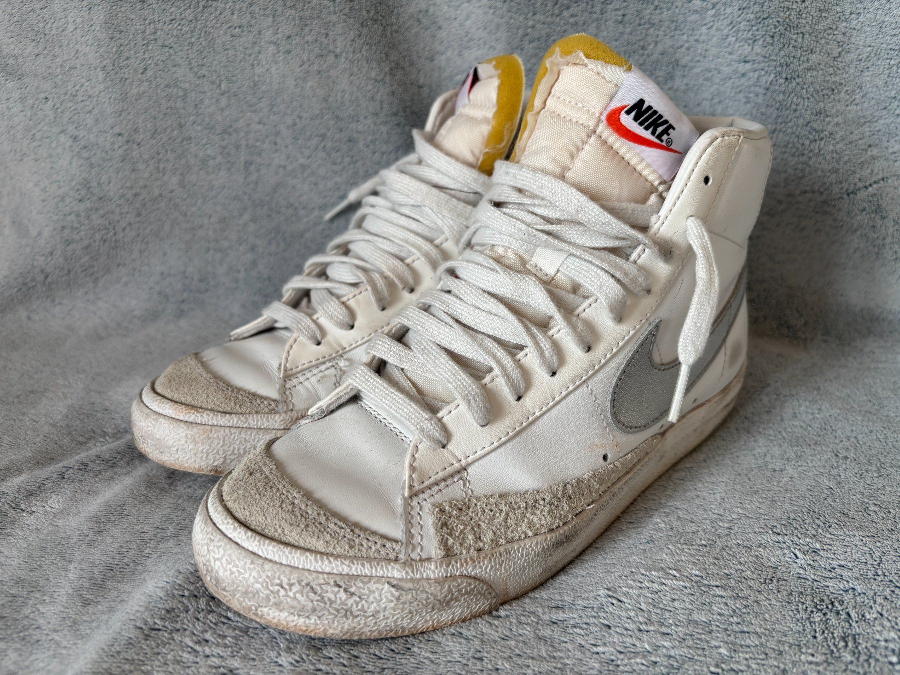 Nike Chaussures femmes: Nike Blazer Mid '77 Summit Weiss Silber, Gr. 39 – D'occasion à Birmenstorf AG par tritonius 3