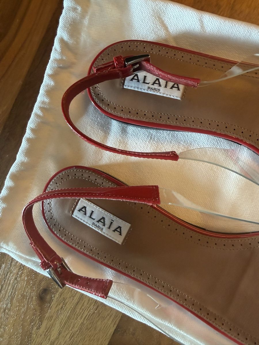 Alaia Scarpe da donna: ALAIA Red Heart Slingback Flats Size 39.5 – Usato da Bäch SZ venduto da MEG2018 5