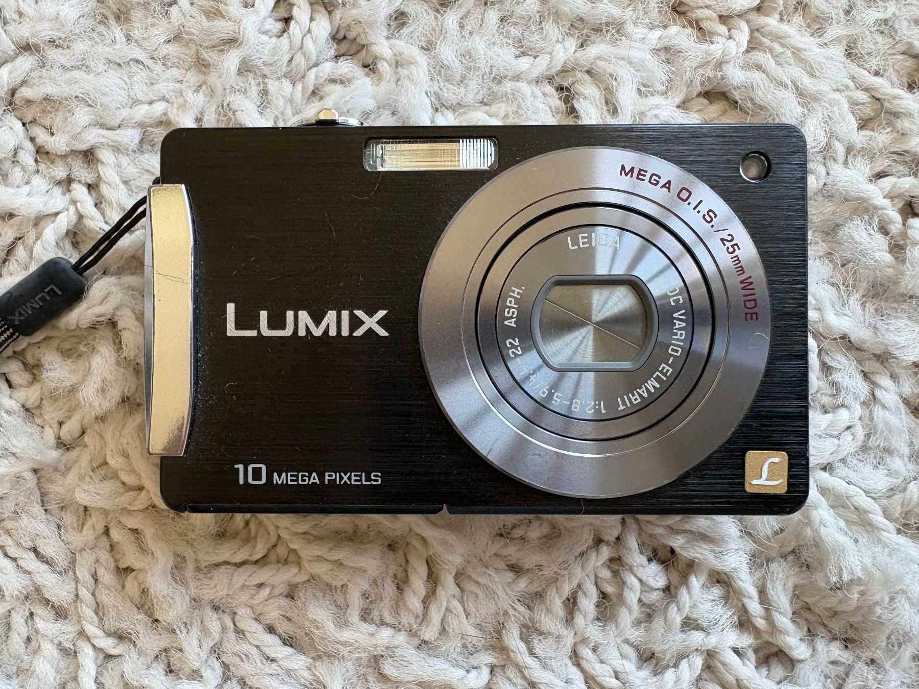 Panasonic Kamera: Lumix Digitalkamera mit Leica Objektiv – Gebraucht aus Basel von giraffe028