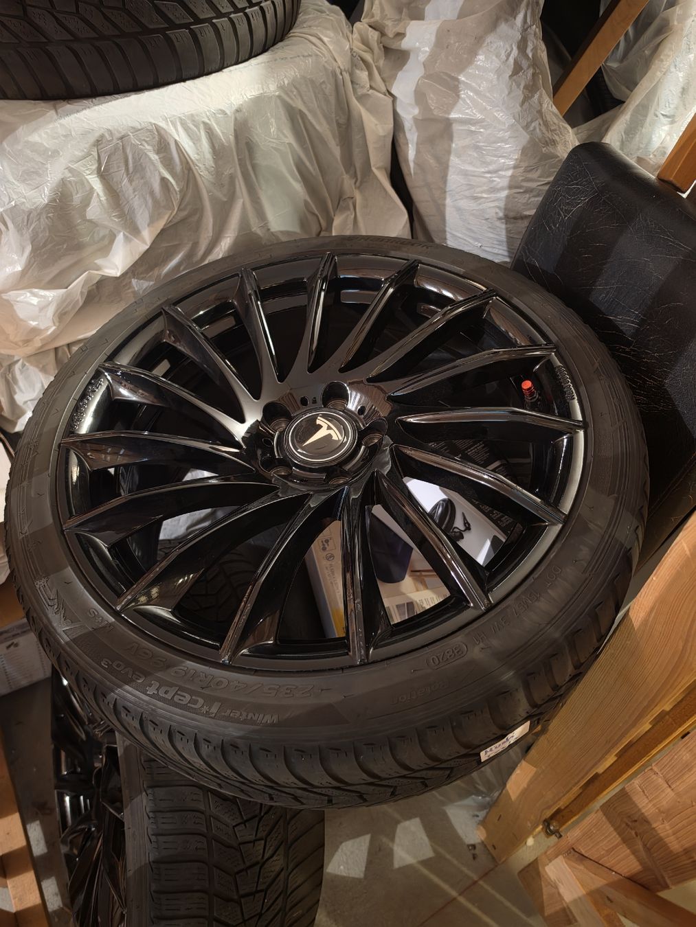 Tesla Autos: Tesla model 3 Perfomance – Gebraucht aus Niederhasli von Zekibenz 7