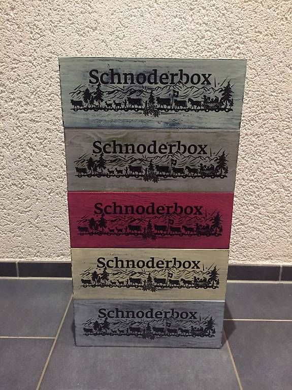 Sonstige Dekorationen & Accessoires: Kleenextaschentücherbox / schnoderbox – Gebraucht aus Niederbüren von canadace 3
