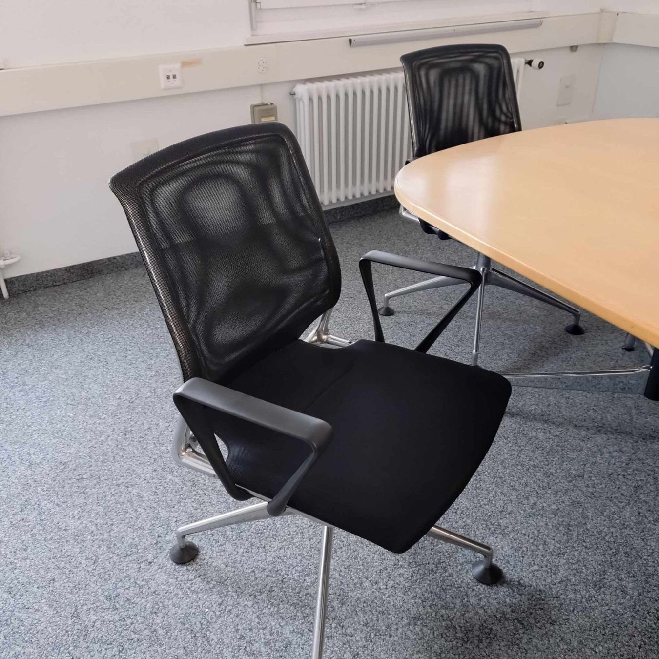 Vitra Tables: Sitzungstisch Vitra Eames Segmented Tables % – D'occasion à Oberurnen par SH2025 3
