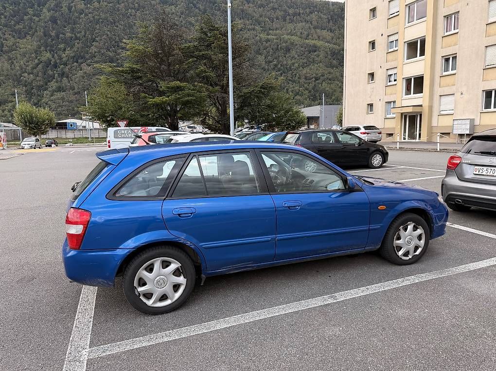 Automobili: Mazda 323F - expertisée le 24.09.2026 – Usato da Martigny venduto da bet_5nyz