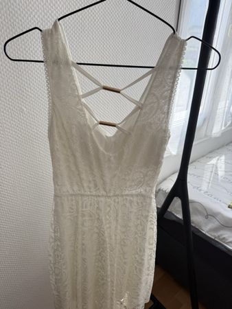 Robe d'été blanche en dentelle, taille S – État impeccable!
