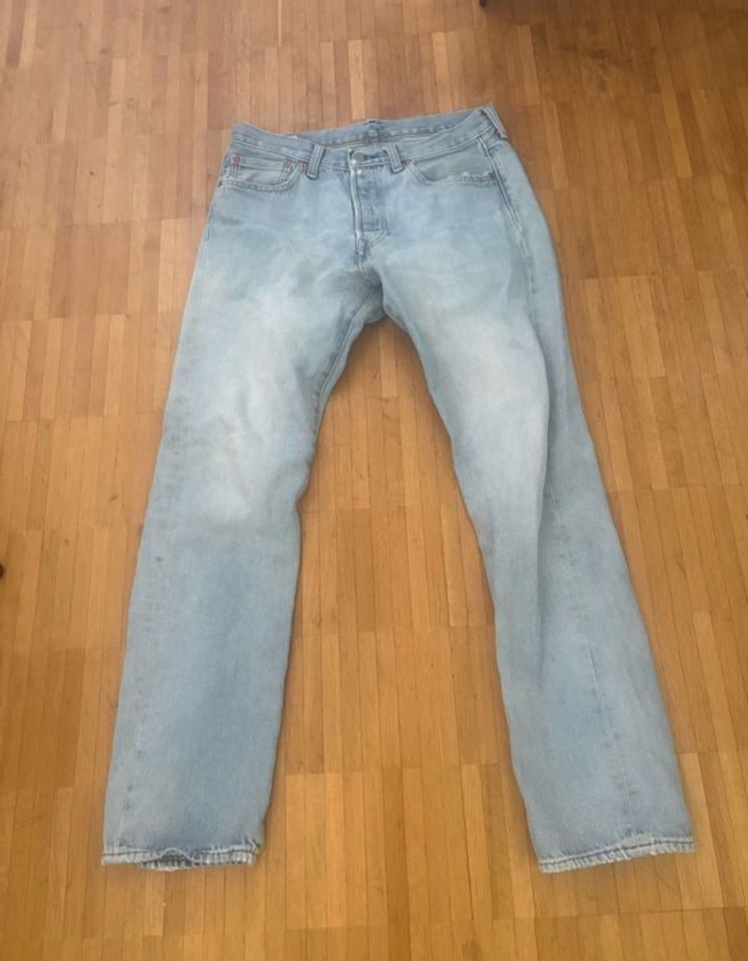 Levi's Jeans: Levi's 501 32x32 – Usato da Binz venduto da julijuli 2