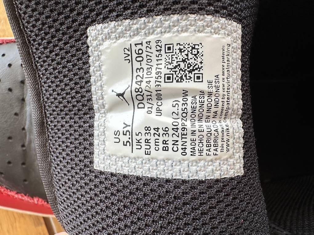 Scarpe per ragazzi: Nike Air Jordan Kinderschuh / Gr. 38 – Usato da Sargans venduto da urban03 4