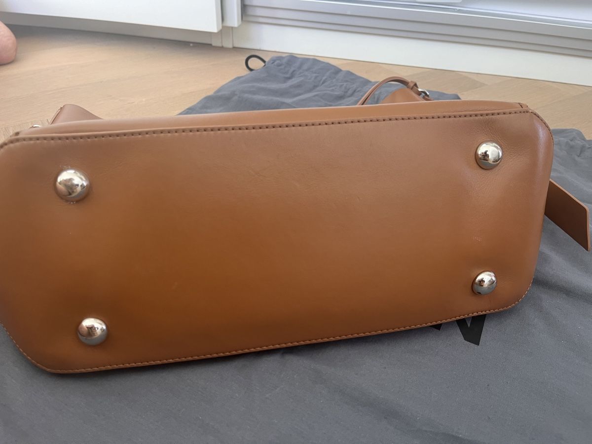 Hogan Borse da donna: Hogan Tasche – Usato da Oberägeri venduto da fam_k5sf 2