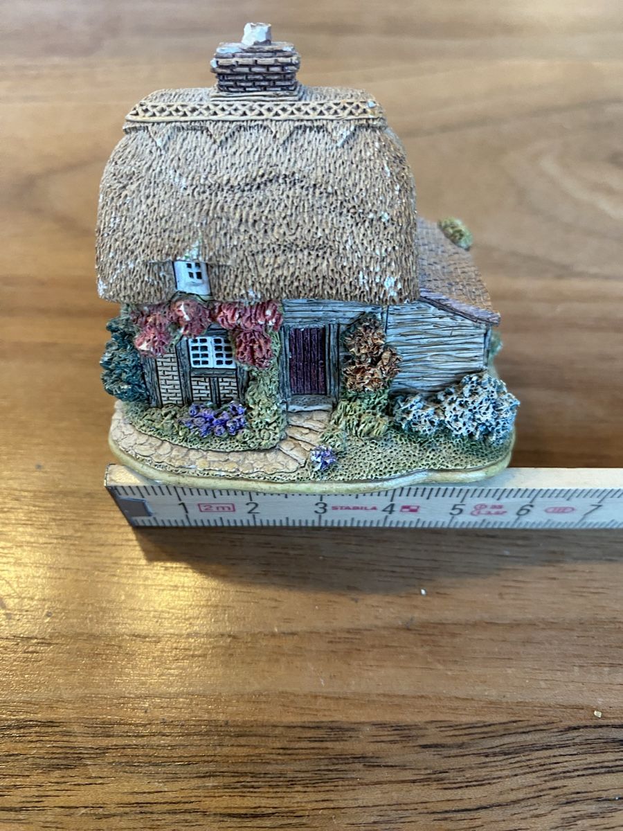 Tutte le decorazioni: Lilliput Lane Grannys Bonnet – Usato da zürich venduto da skychef 2