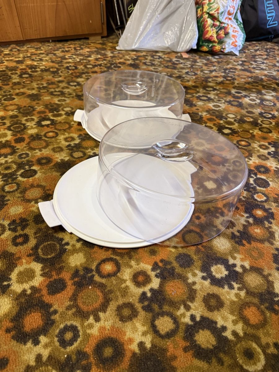 Contenitori & Simili: Tupperware cake carrier round white transparent set – Usato da Unterterzen venduto da vane.01